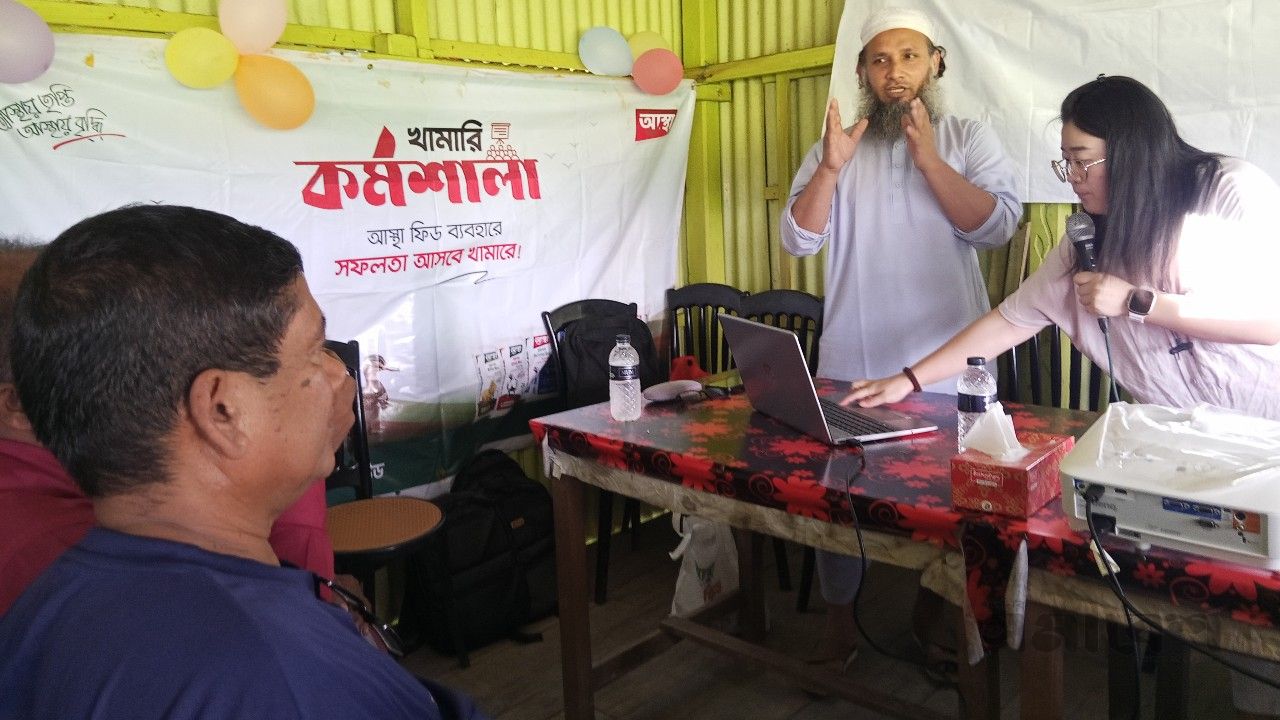 মানিকগঞ্জের দৌলতপুরে আস্থা ফিড খামারি কর্মশালা অনুষ্ঠিত