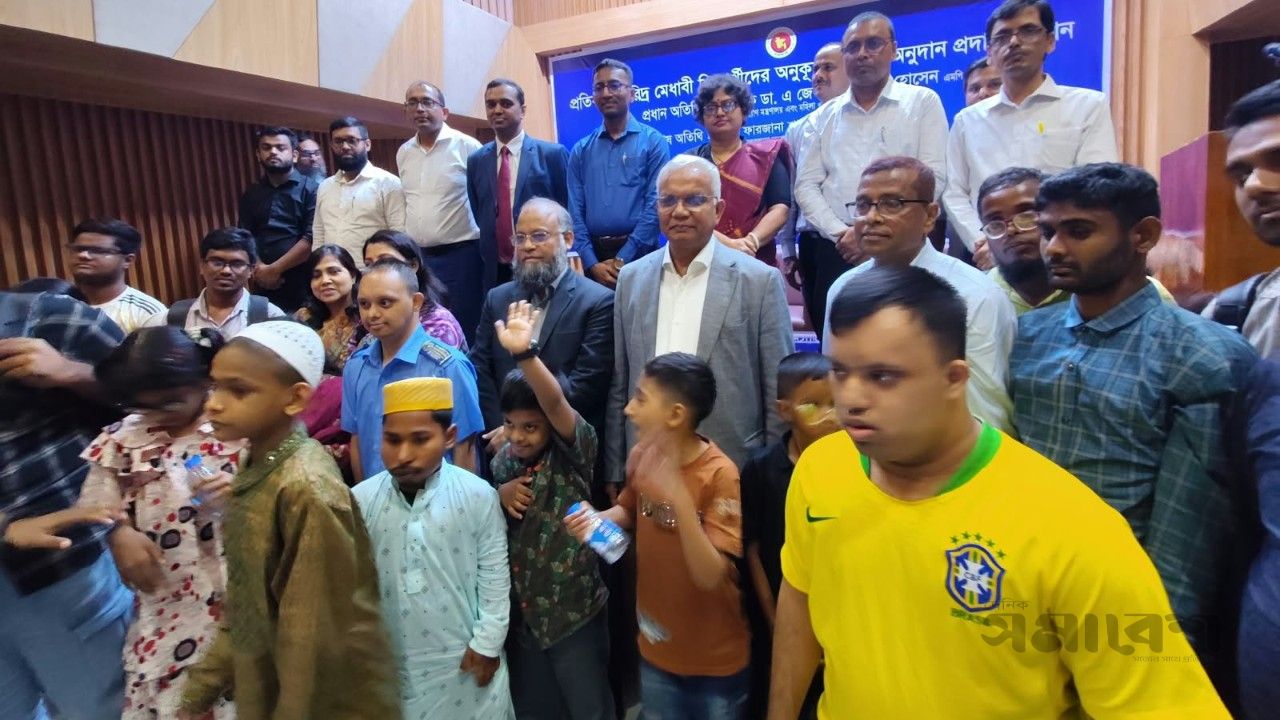 একটি করে প্রতিবন্ধী স্কুল প্রতিষ্ঠার লক্ষ্য নিয়ে কাজ করছে সরকার -- মহিলা ও শিশু বিষয়ক এবং সমাজকল্যাণ মন্ত্রী