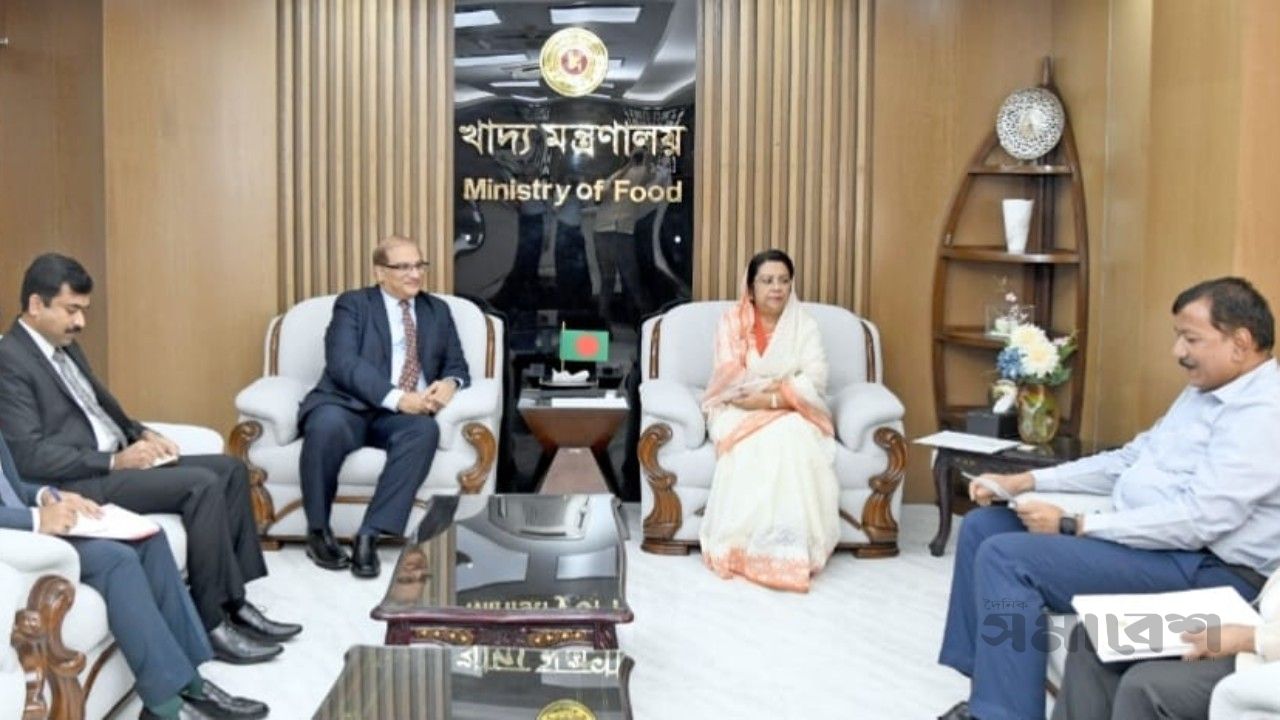 বাংলাদেশ-পাকিস্তানের খাদ্য সংরক্ষণ ও দ্বিপক্ষীয় বাণিজ্য সম্প্রসারণে গুরুত্বারোপ খাদ্যমন্ত্রীর