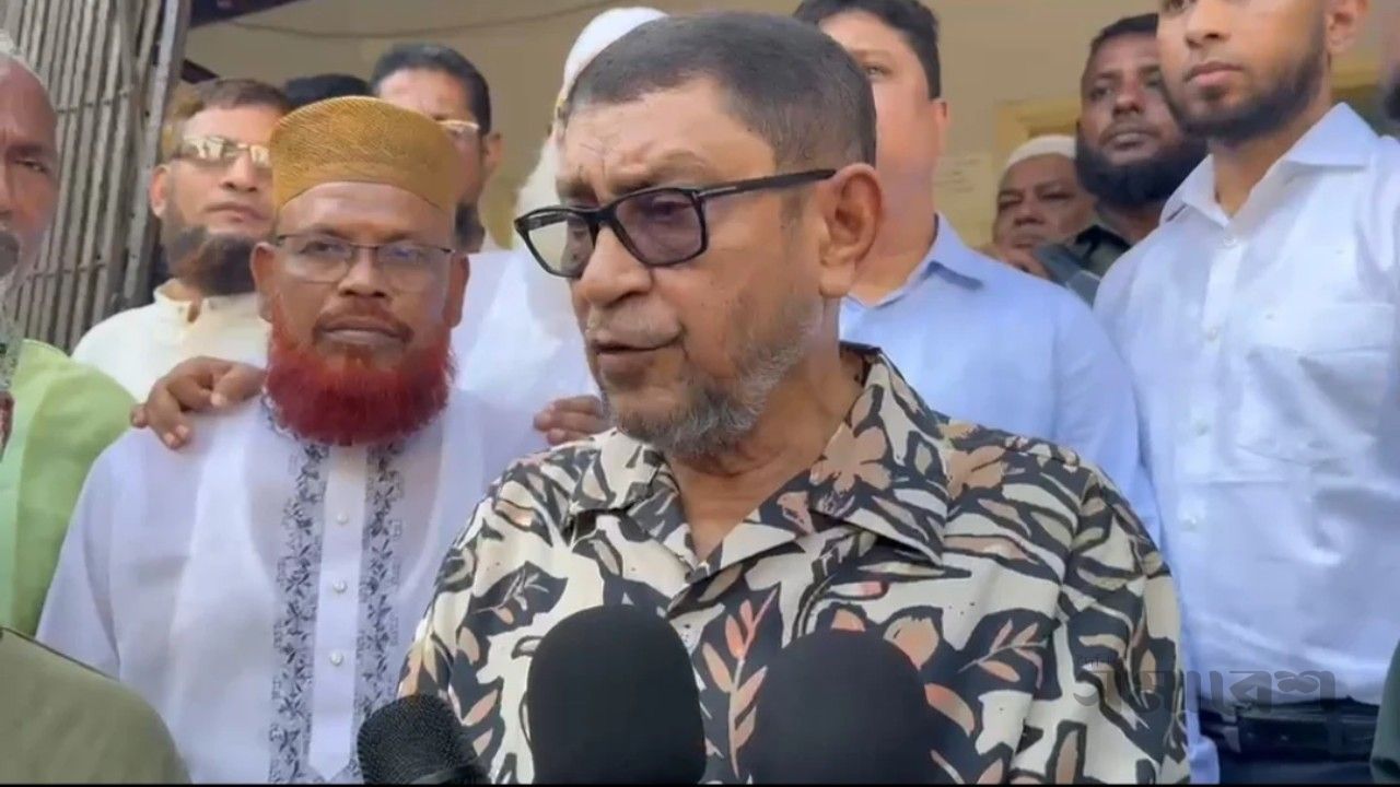 রোগী পরিবহনের ভোগান্তি কমাতে অ্যাম্বুলেন্স পুল গঠনের পরিকল্পনা করছে সরকার: স্বাস্থ্যমন্ত্রী